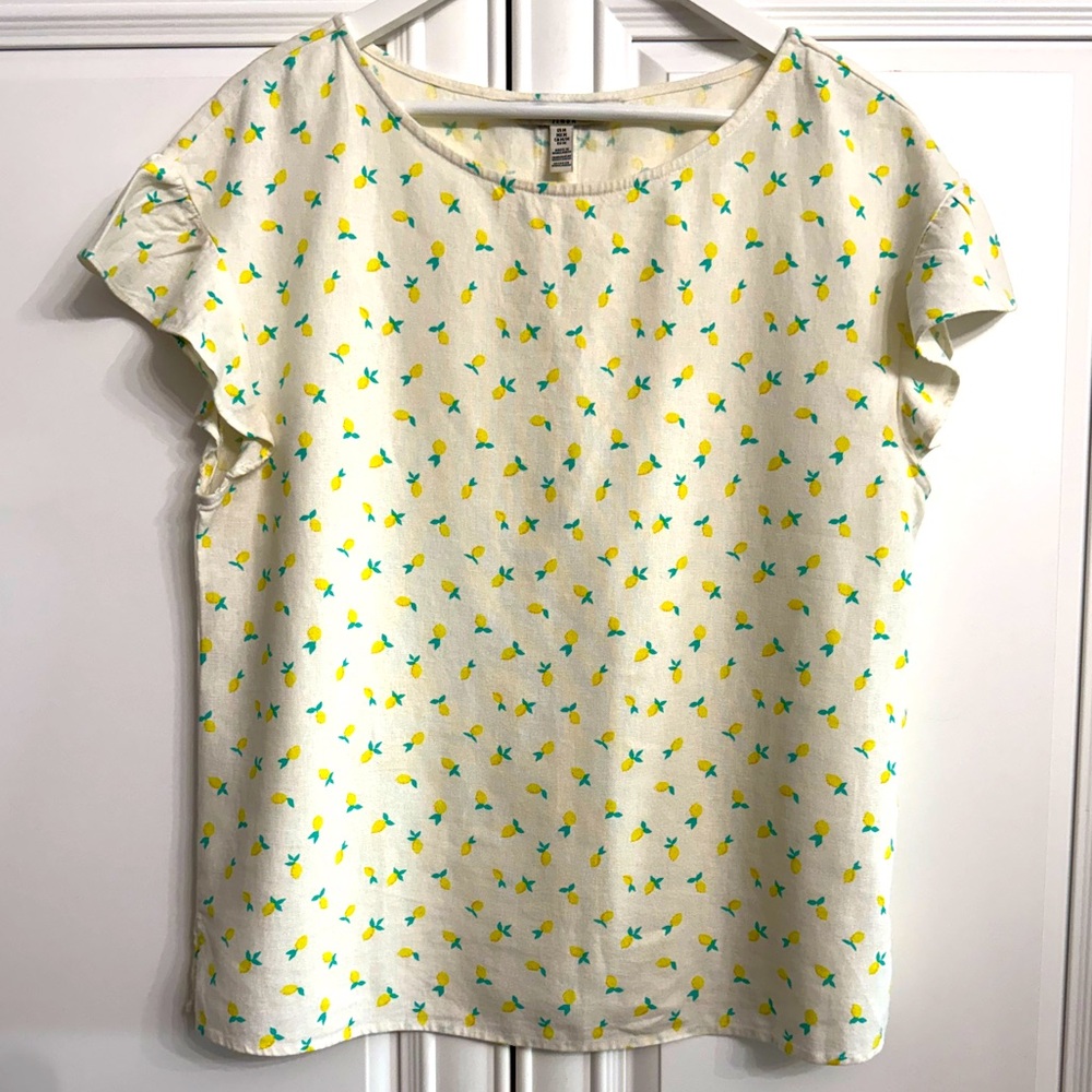 Ellen Tracy Linen Size Medium Cap Sleeve Scoop Neck Top White /Tiny Lemons Shirt